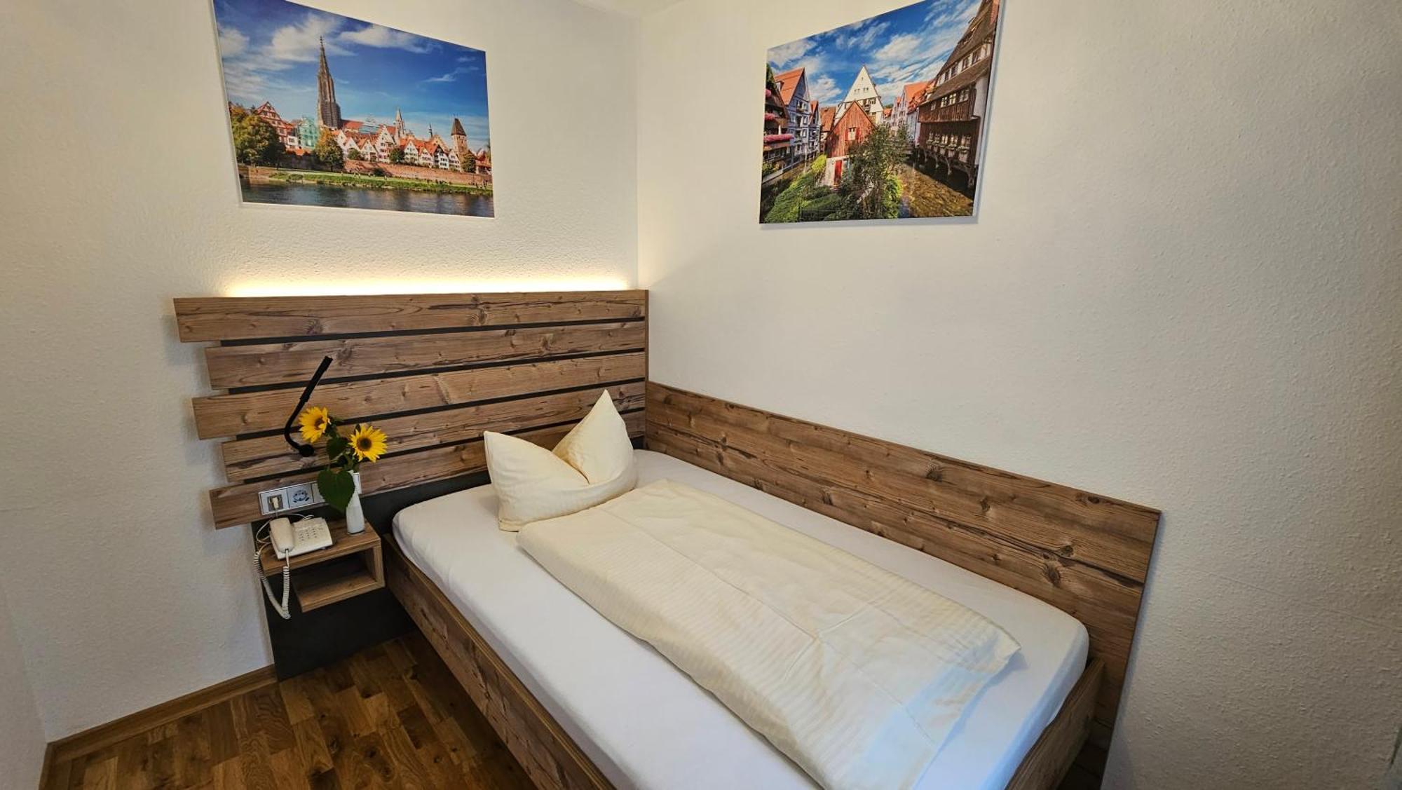 Hotel Gasthof Roessle Senden  Exteriör bild
